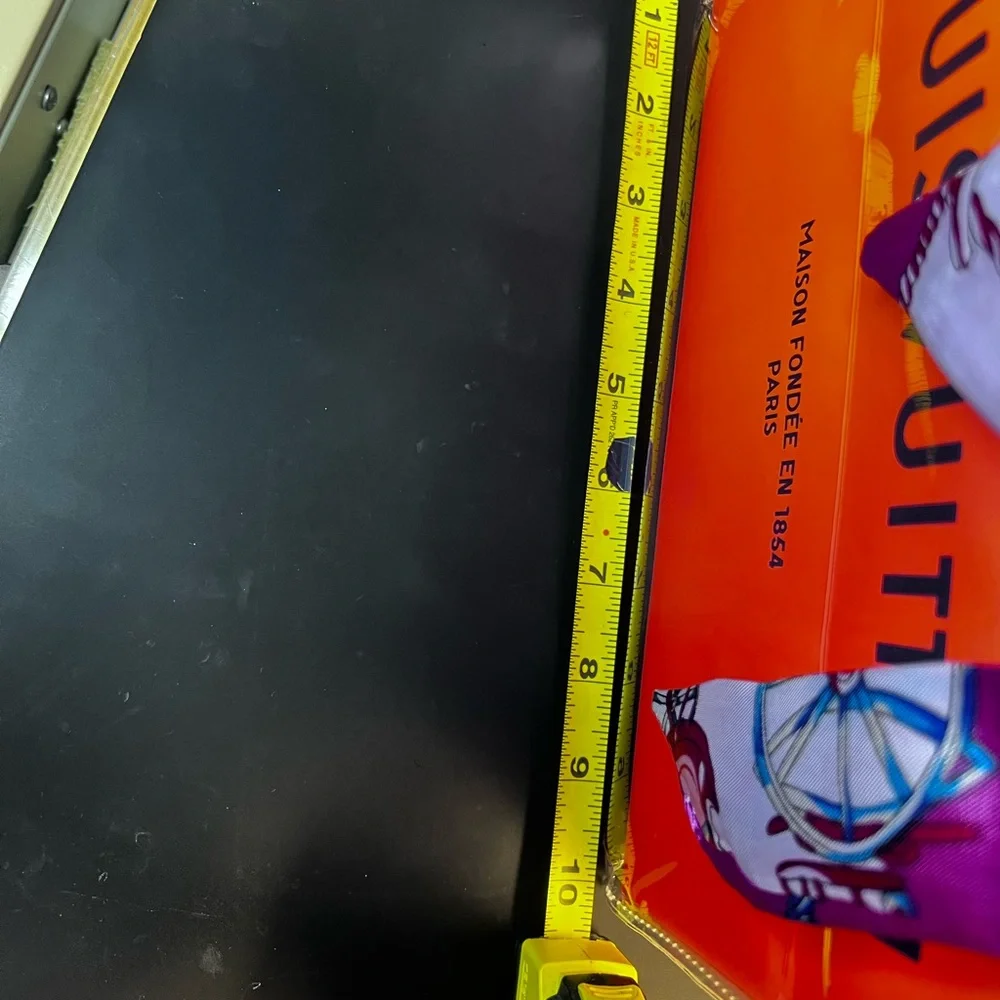 Louis Vuitton tote shopping bag with pvc protection. - Picture 9 of 9